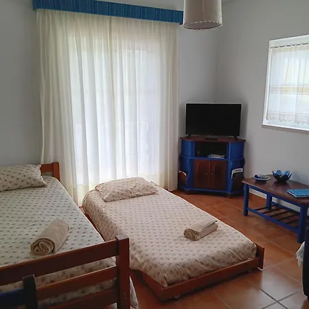 Casinha De Ferias No Campo - Quintinha Dos Cavalos - Arruda Dos Vinhos *